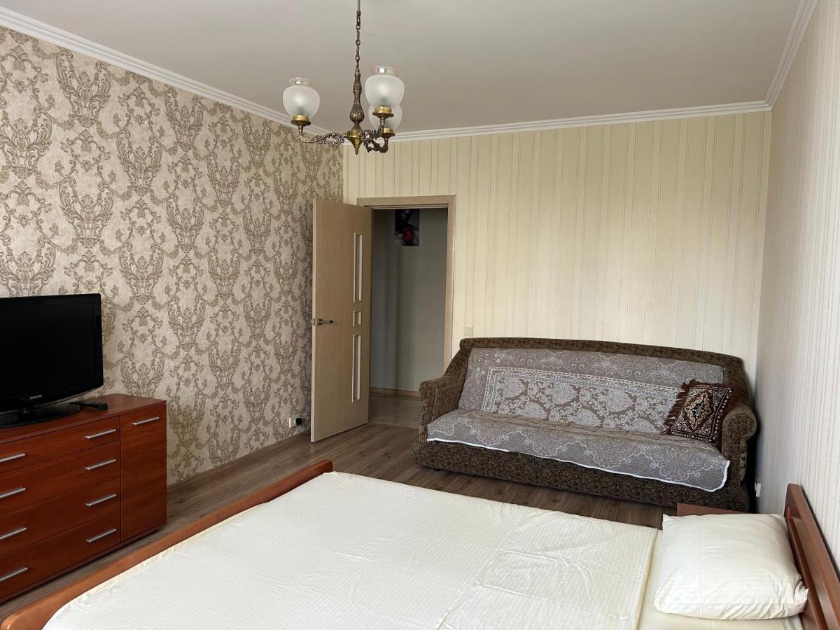 Apartments Kharkivs'Ke Highway Киев Экстерьер фото